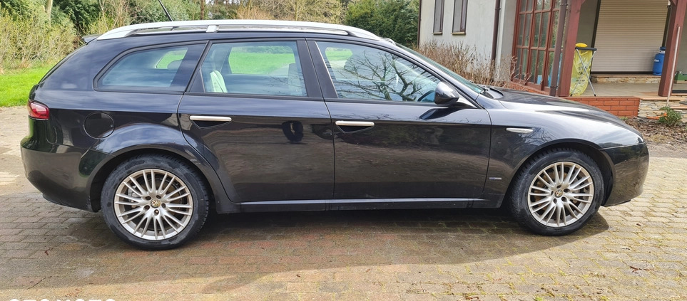 Alfa Romeo 159 cena 17000 przebieg: 242117, rok produkcji 2009 z Poznań małe 211